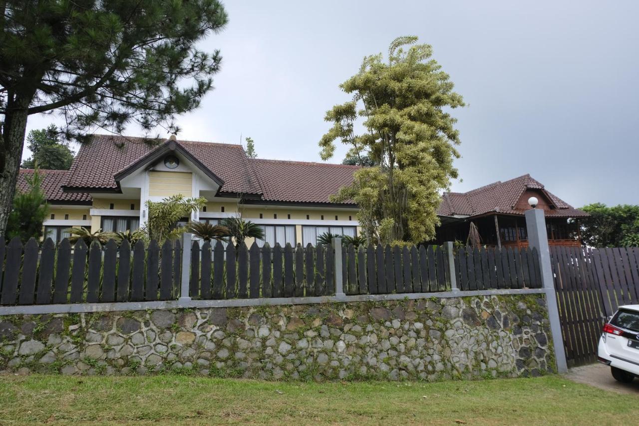 Aldeoz Villa Ciater Sarireja 외부 사진